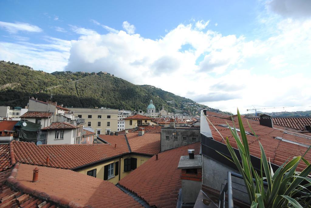 Como Via Carcano 13 Bilik gambar